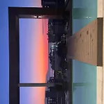 Prime 2Br Condo, Rooftop Pool And Gym