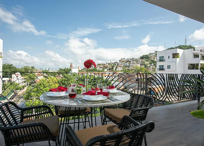Prime 2Br Condo, Rooftop Pool And Gym