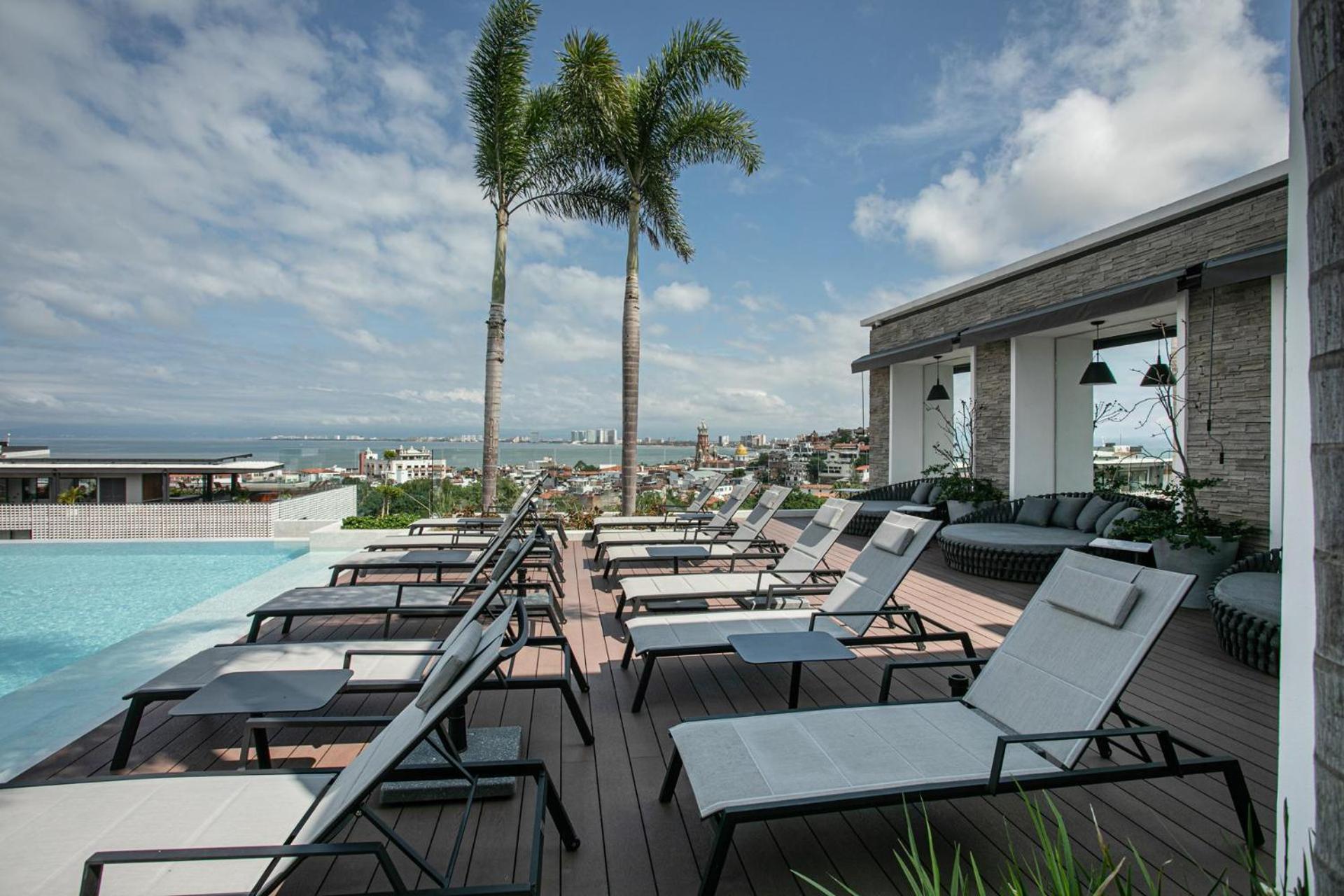 Holiday home Prime 2br Condo, Rooftop Pool And Gym Puerto Vallarta